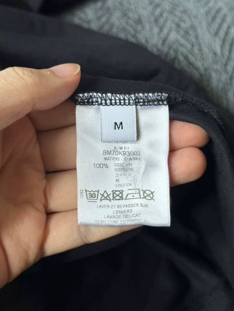 Givenchy Givenchy Ripped Short Sleeve Size US M / EU 48-50 / 2 - 4 Thumbnail