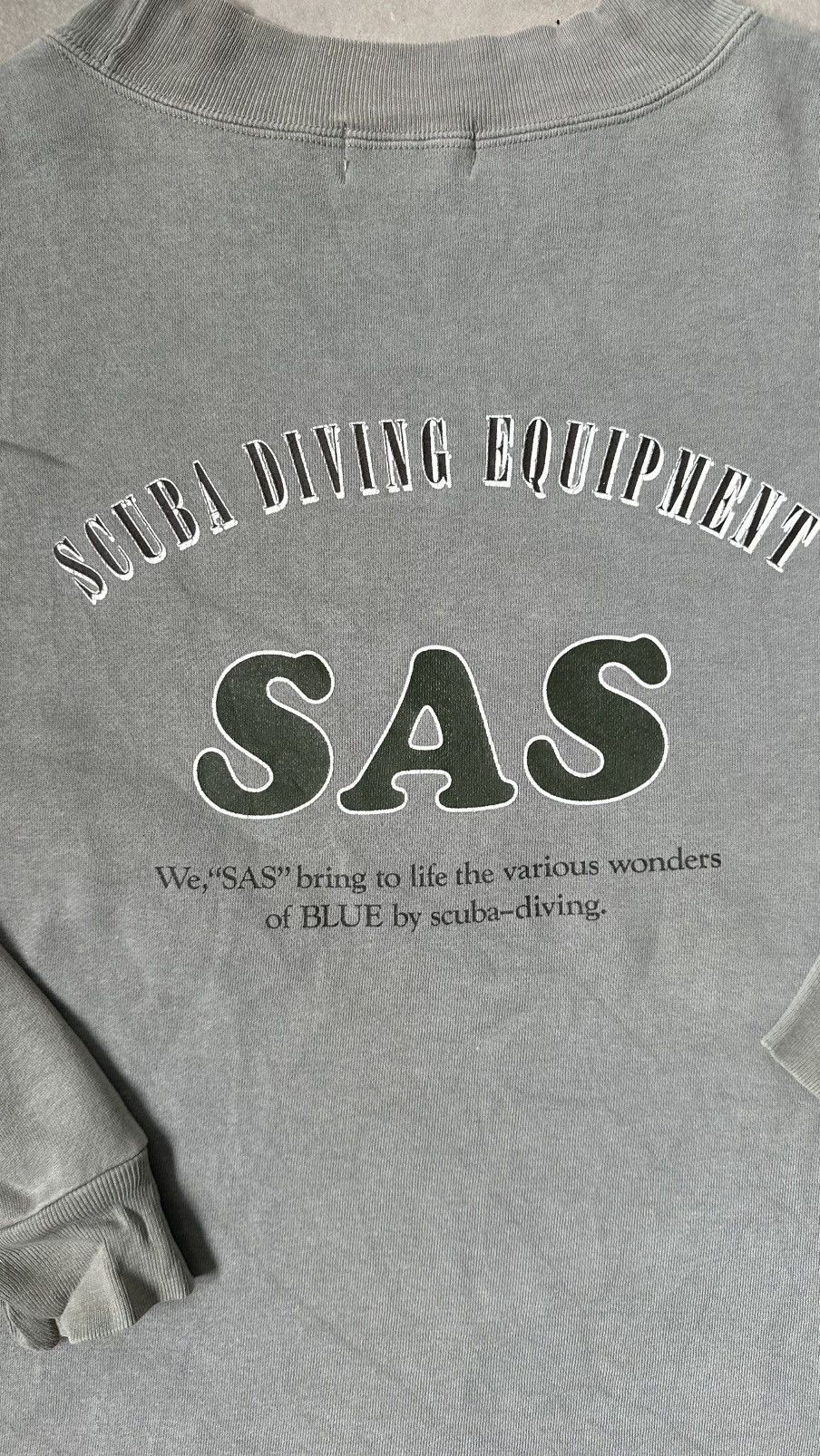Vintage VINTAGE SCUBA DIVING SAS EQUIPMENT SWEATSHIRT Size US L / EU 52-54 / 3 - 7 Thumbnail