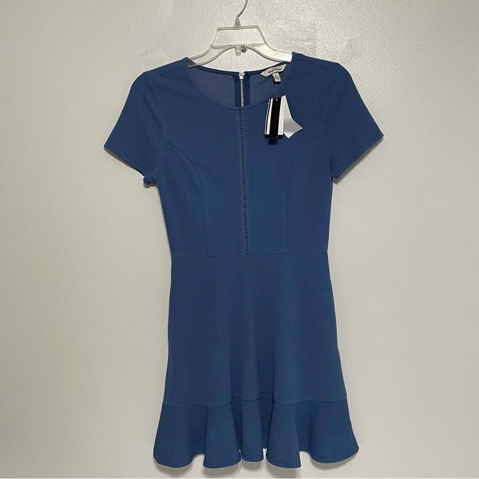 Other Speechless Blue Mini Dress M NWT Ruffle Hem Pockets Size M / US 6-8 / IT 42-44 - 1 Thumbnail