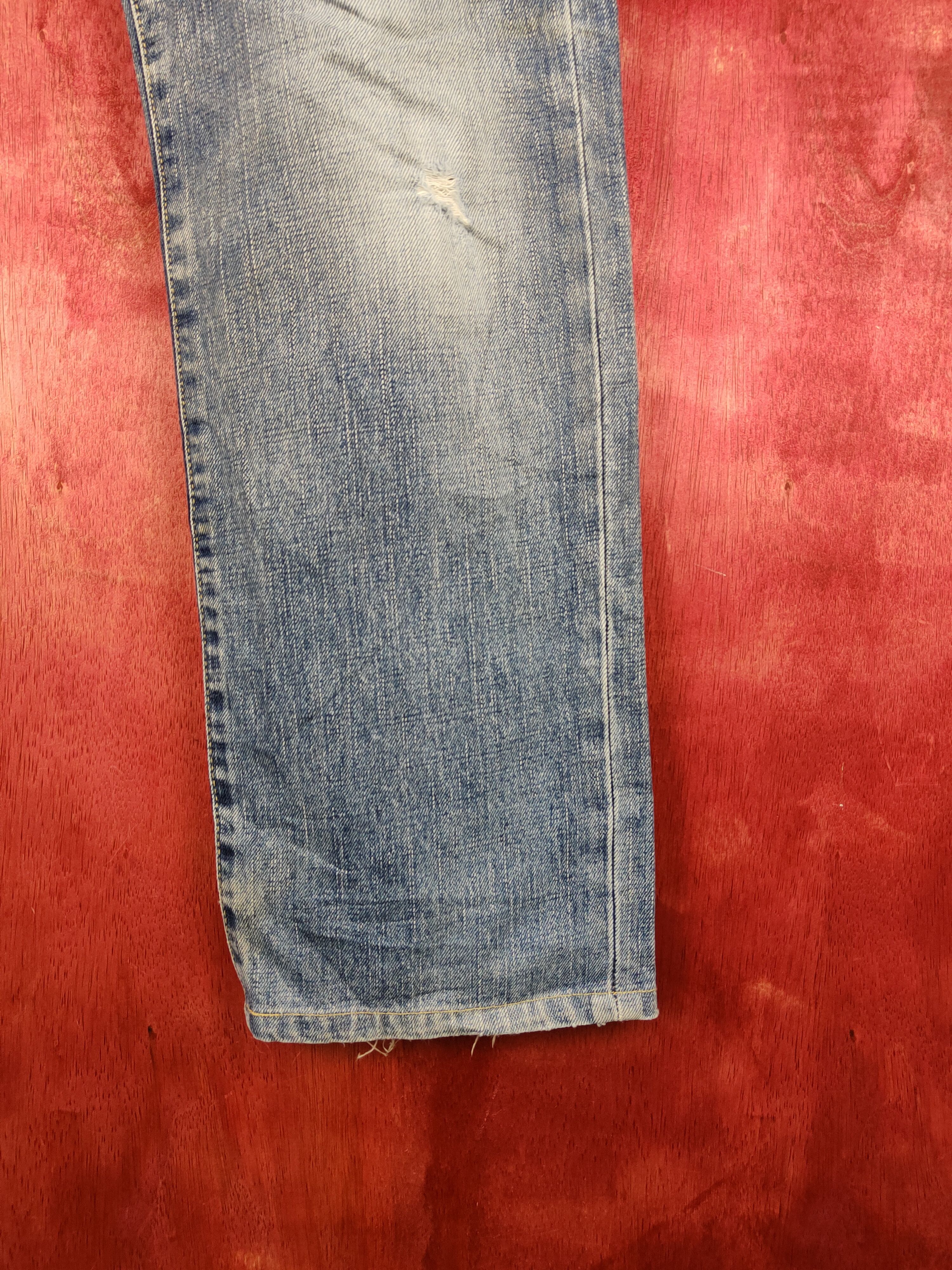 Japanese Brand Uniqlo Blue Faded Distressed Ripped Jeans #S1675 Size US 34 / EU 50 - 6 Thumbnail