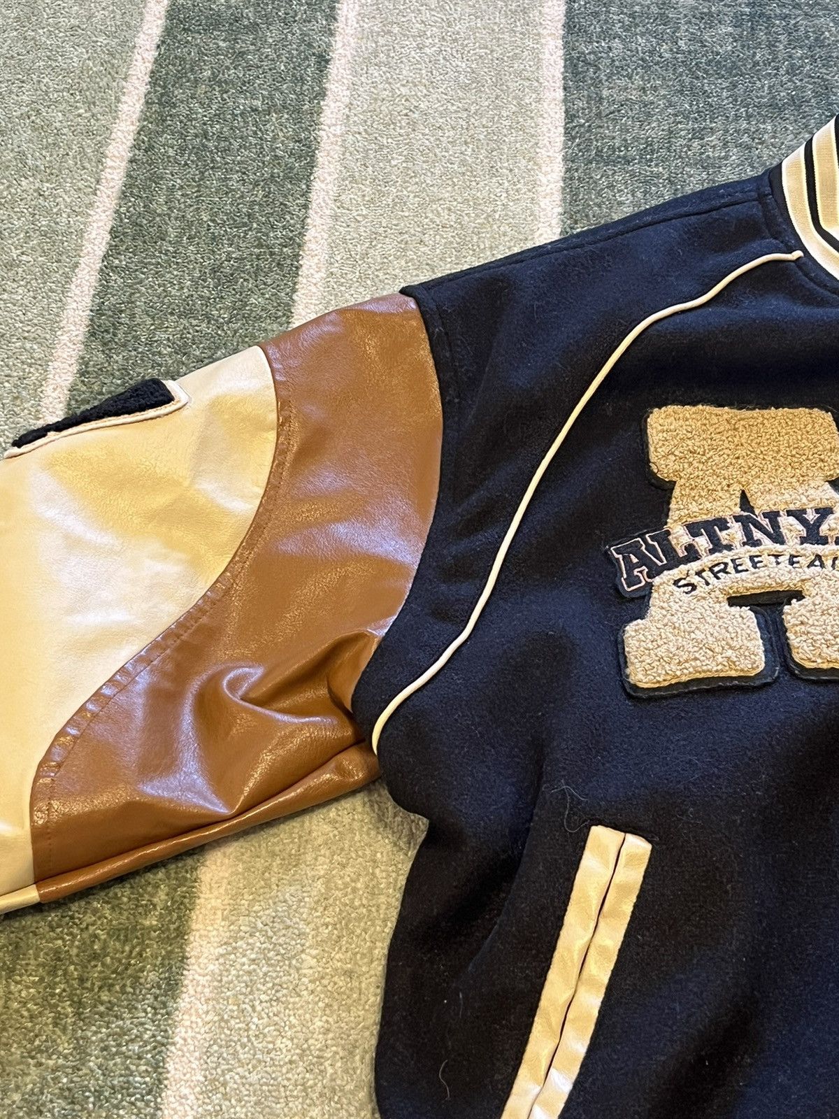 Japanese Brand × Vintage Y2K Fashion Brand Varsity Jacket Size US L / EU 52-54 / 3 - 4 Thumbnail