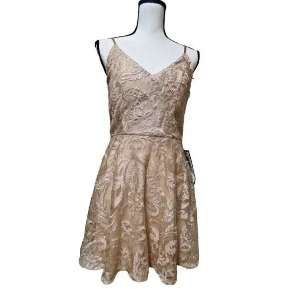 Other Speechless Juniors' Shimmer Embroidered Fit & Flare Dress Nu Size ONE SIZE - 10 Thumbnail
