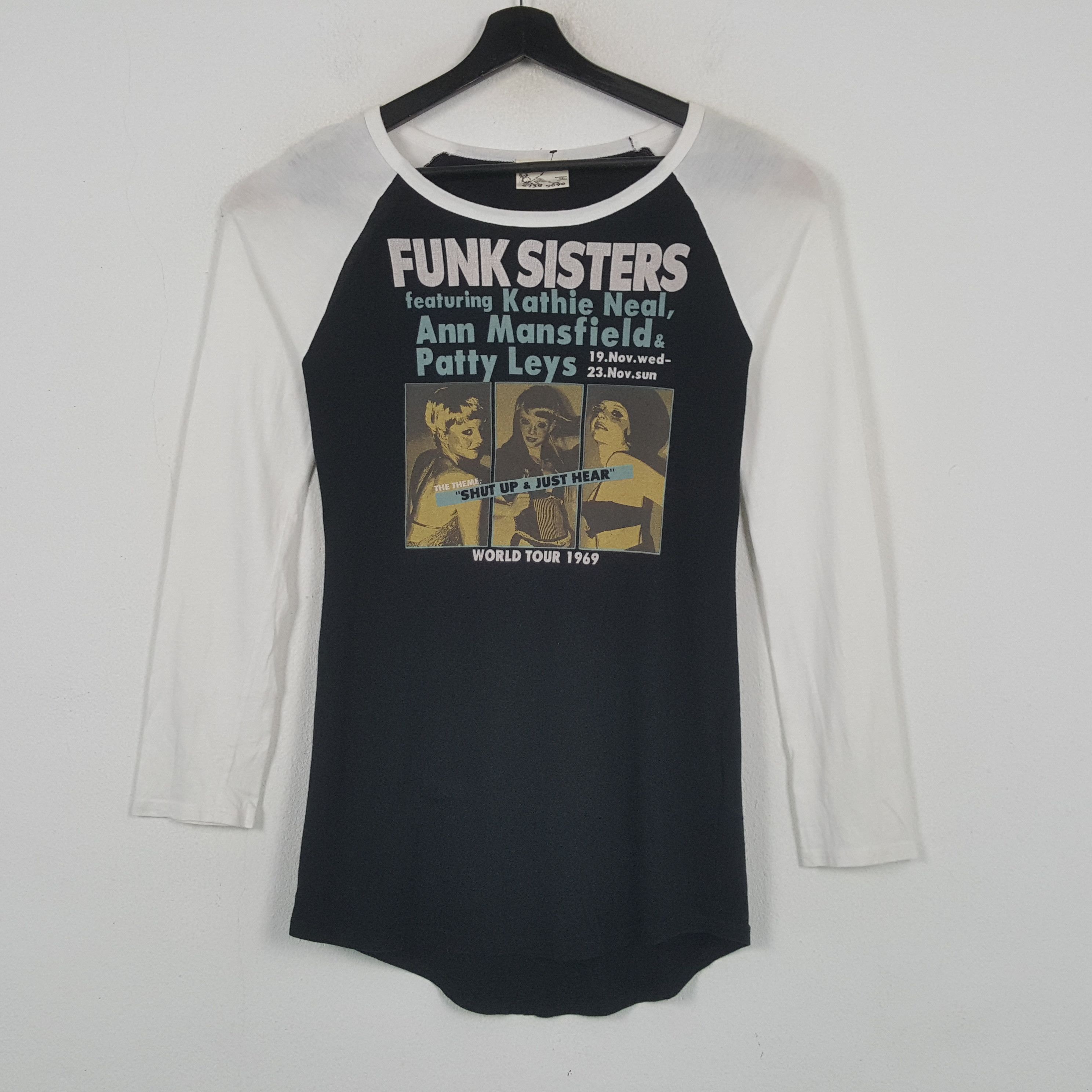 Japanese Brand FUNK SISTERS Streetwear Style Tshirt 31 Size XS / US 0-2 / IT 36-38 - 1 Thumbnail