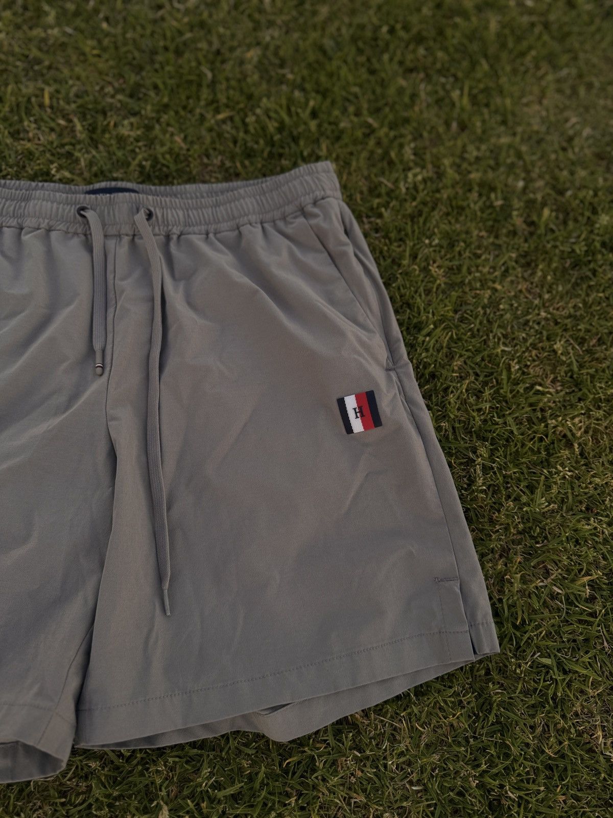 Tommy Hilfiger Tommy Hilfiger Light Gray Swim Size US 34 / EU 50 - 2 Thumbnail