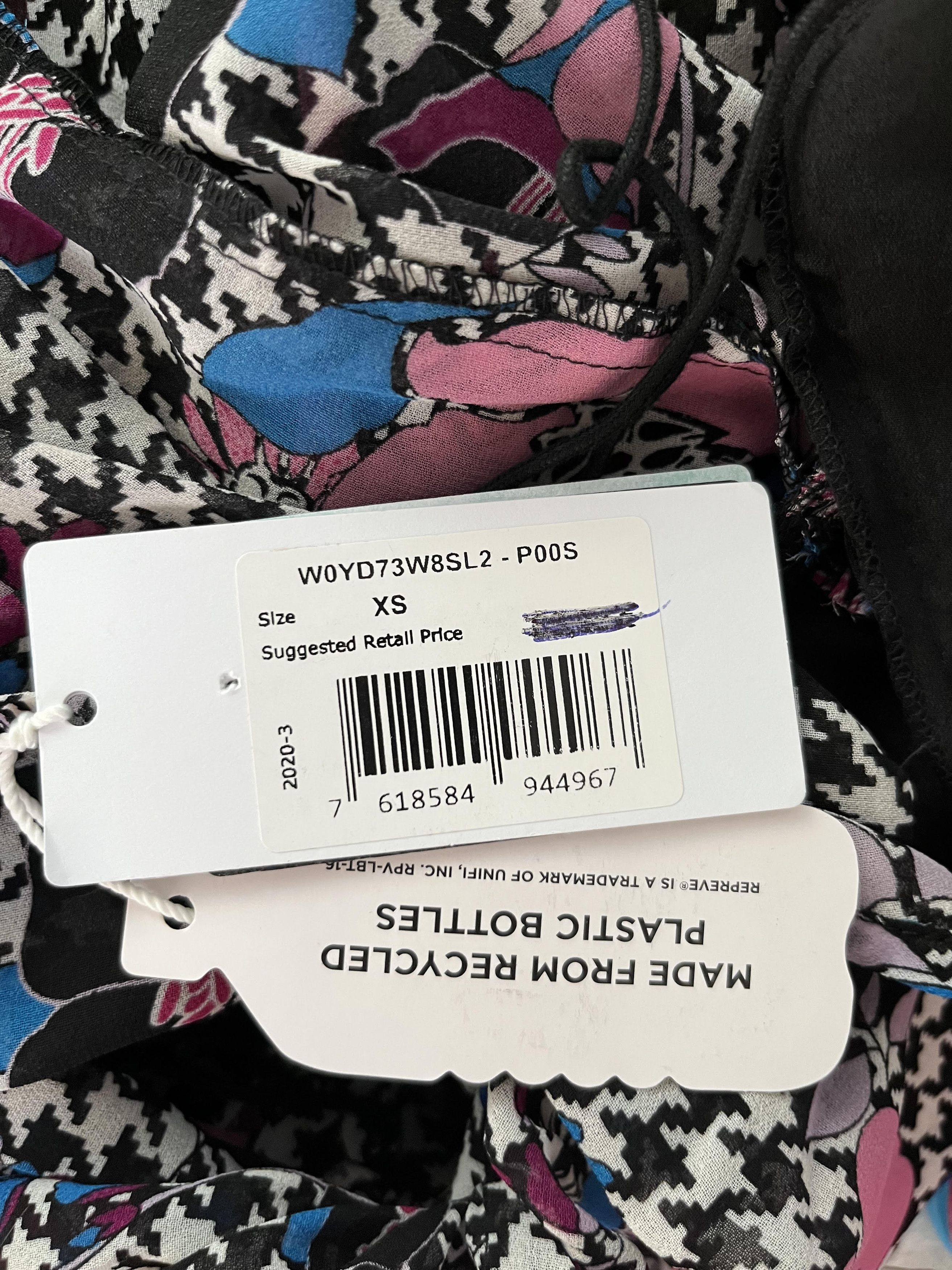 Guess Guess new with tag XS premium skirt with floral patterns Size 25" / US 0 / IT 36 - 8 Thumbnail