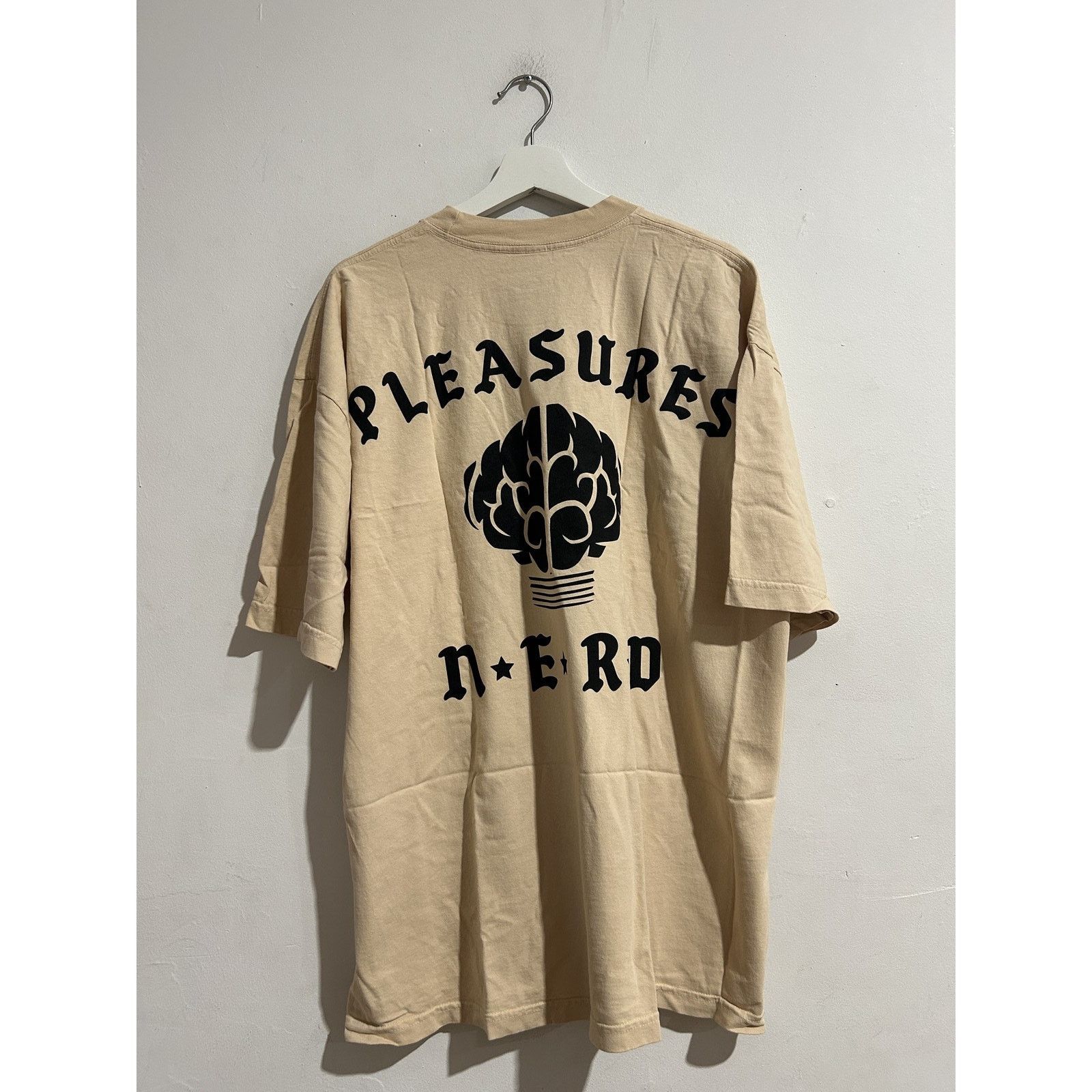 Pleasures PLEASURES NERD ROCKSTAR TEE TAN SIZE XL NEW Size US XL / EU 56 / 4 - 2 Thumbnail
