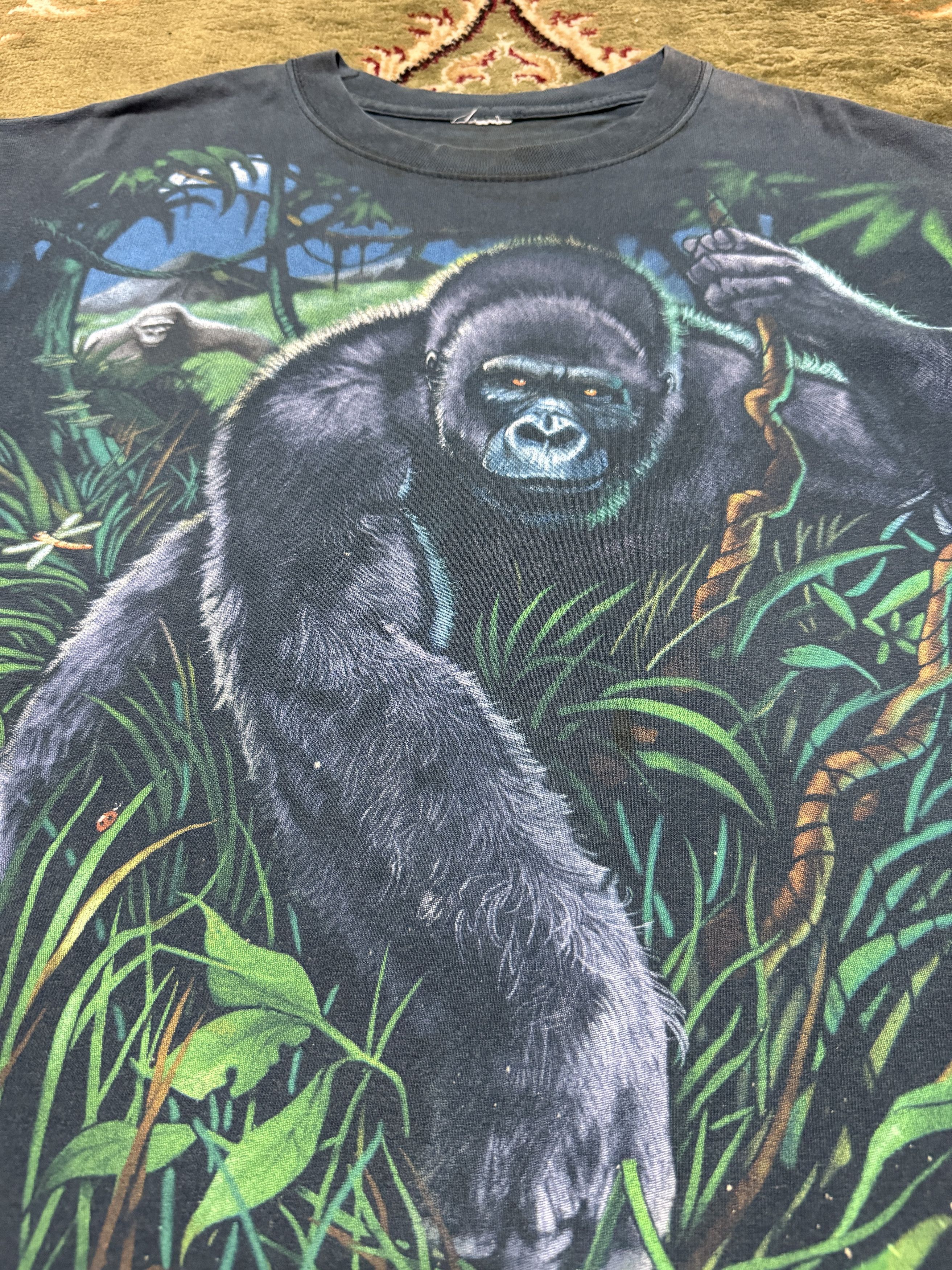 Liquid Blue × Vintage Vintage 94 Liquid Blue OVP Gorilla In The Jungle T shirt Size US L / EU 52-54 / 3 - 6 Thumbnail