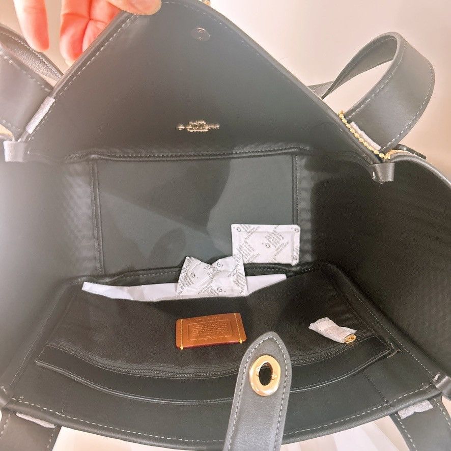 Coach Hadley Turnlock Tote Bag CAL87 Toast/Black Size ONE SIZE - 5 Thumbnail