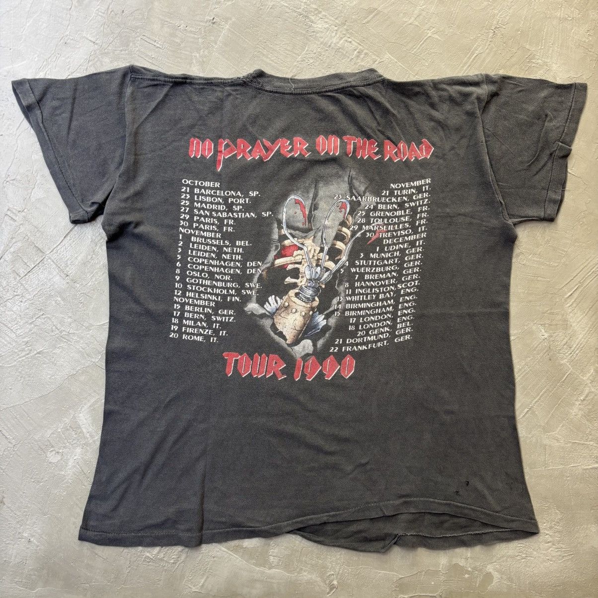 Iron Maiden Vintage Iron Maiden 1990 No Prayer on the Road’ tour t-shirt Size US L / EU 52-54 / 3 - 6 Thumbnail