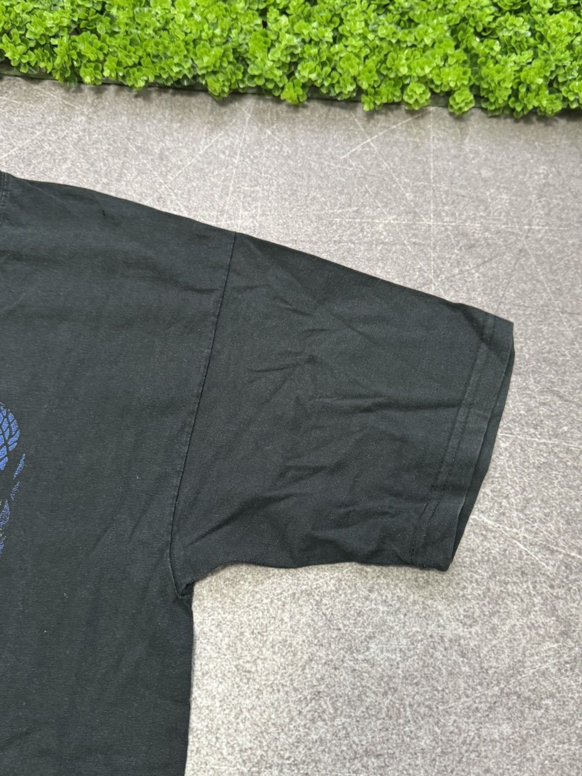 Vintage Unicornis Vintage 90s Hewlin Design T Shirt Size US L / EU 52-54 / 3 - 6 Thumbnail