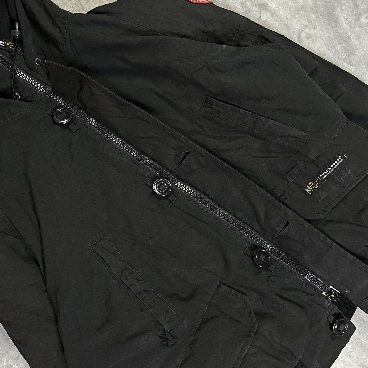 Canada Goose Canada Goose Arctic Program Fur Hood Down Bomber Jacket Size US S / EU 44-46 / 1 - 6 Thumbnail