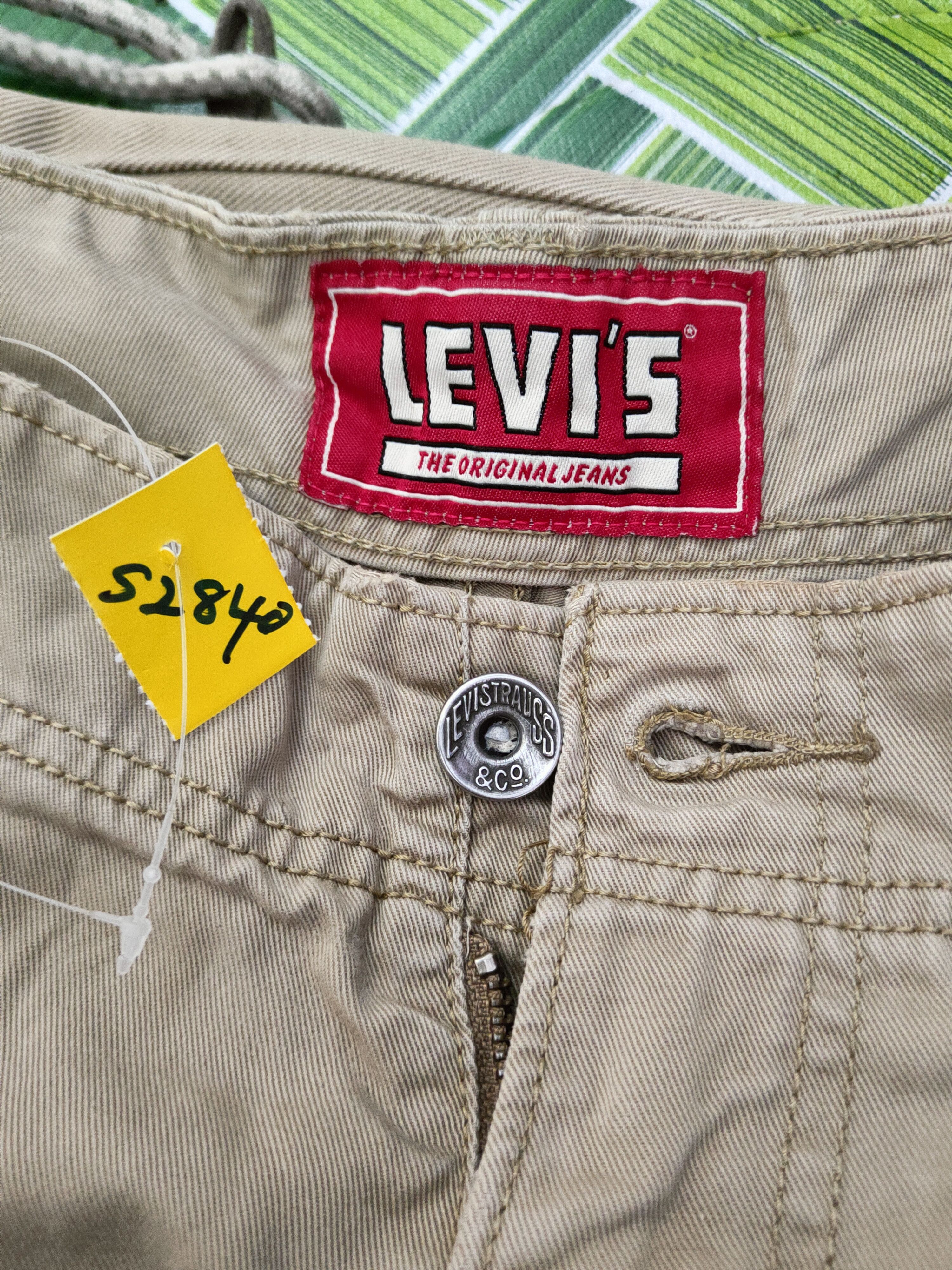 Levi's Levi's Beige Multipocket Shorts #S2840 Size US 32 / EU 48 - 17 Thumbnail