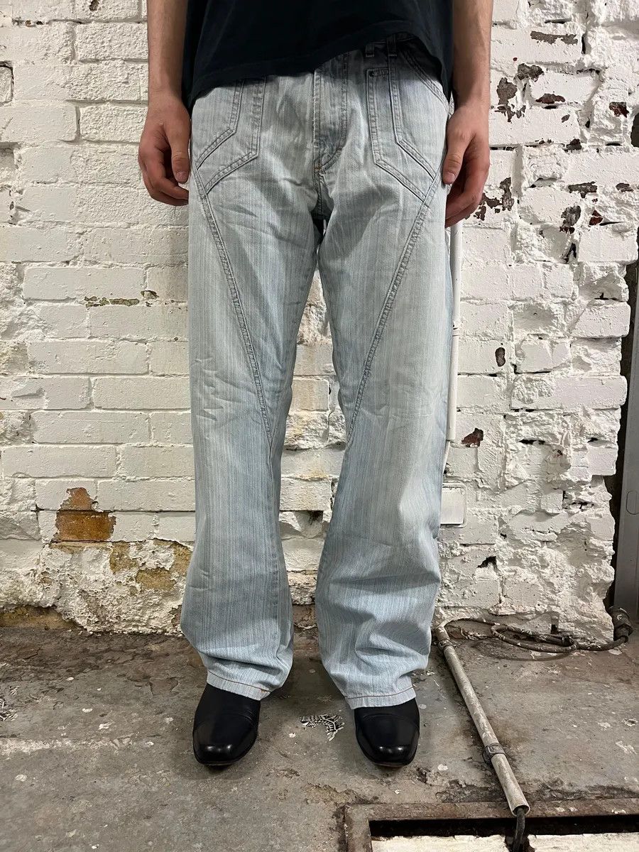 Roberto Cavalli 2000s Cavalli Light Blue Stiched Denim Jeans Size US 32 / EU 48 - 1 Thumbnail