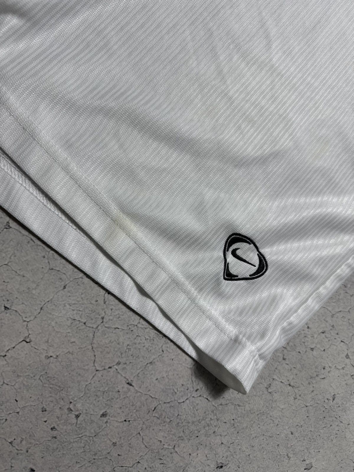 Nike Nike Vintage Shorts White Drill Swoosh Y2K Size US 38 / EU 54 - 8 Thumbnail
