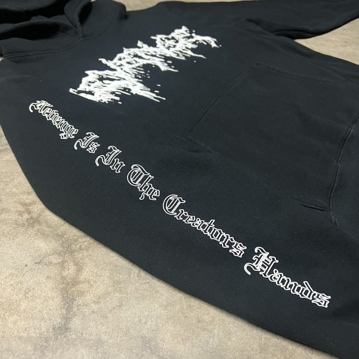 Hypebeast × Revenge REVENGE “Revenge Is In The Creators Hands” Hoodie Sweater Size US M / EU 48-50 / 2 - 7 Thumbnail