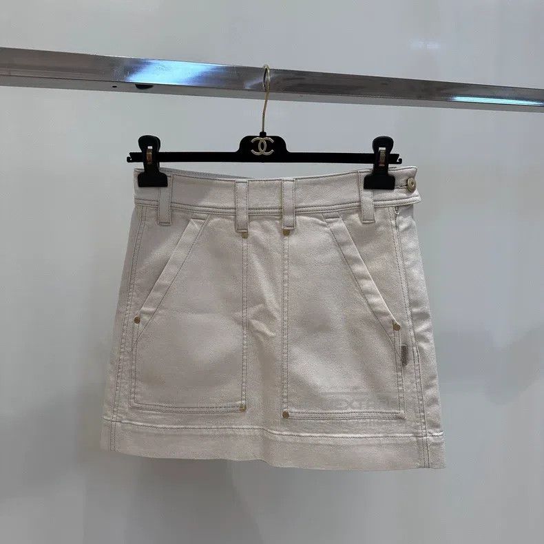 Brunello Cucinelli Brunello Cucinelli Off-White Denim Skirt Size 25" / US 0 / IT 36 - 2 Thumbnail