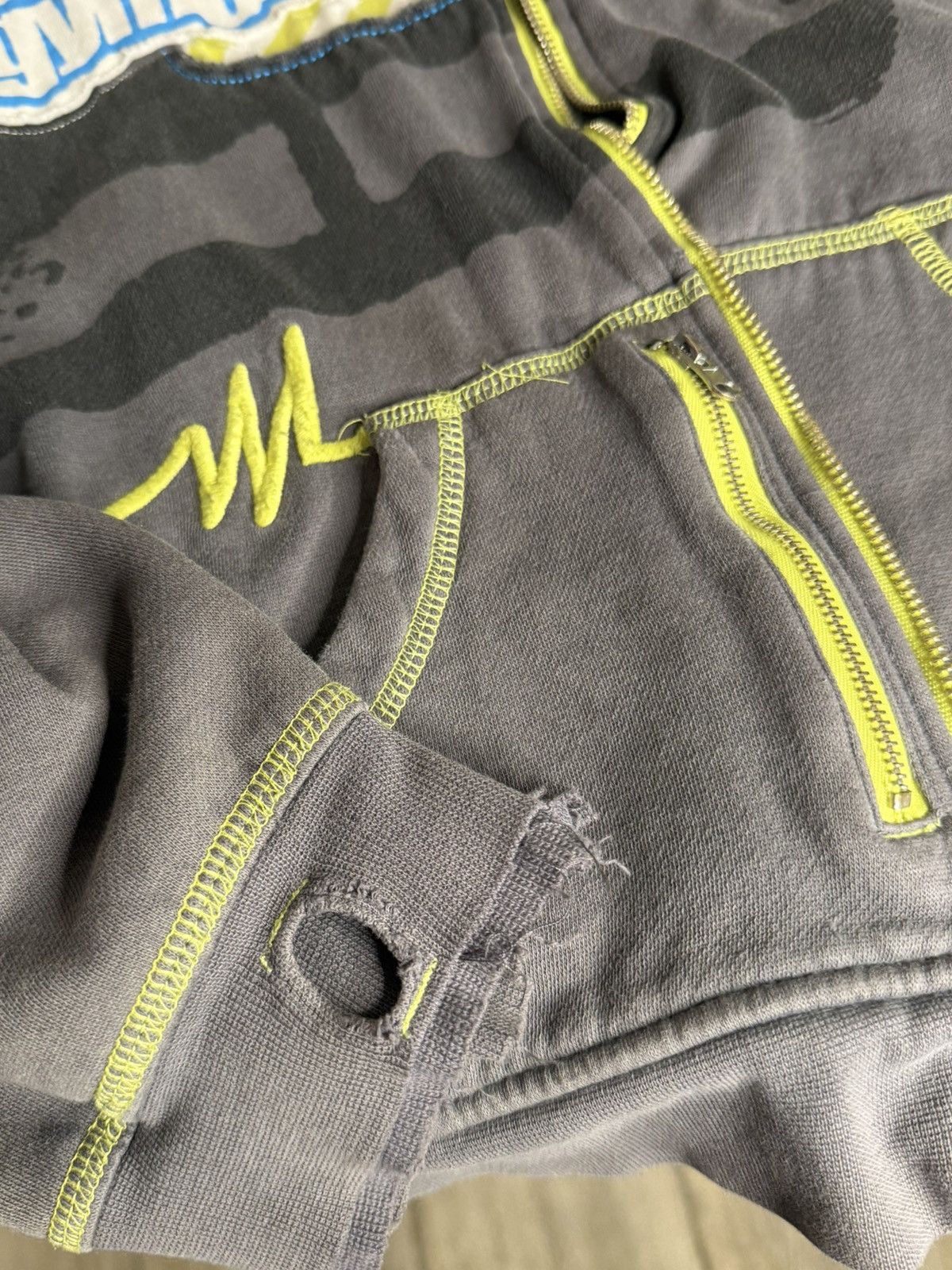 Vintage 2000s gymclass heros adam alvine tour hoodie RARE Size US S / EU 44-46 / 1 - 3 Thumbnail