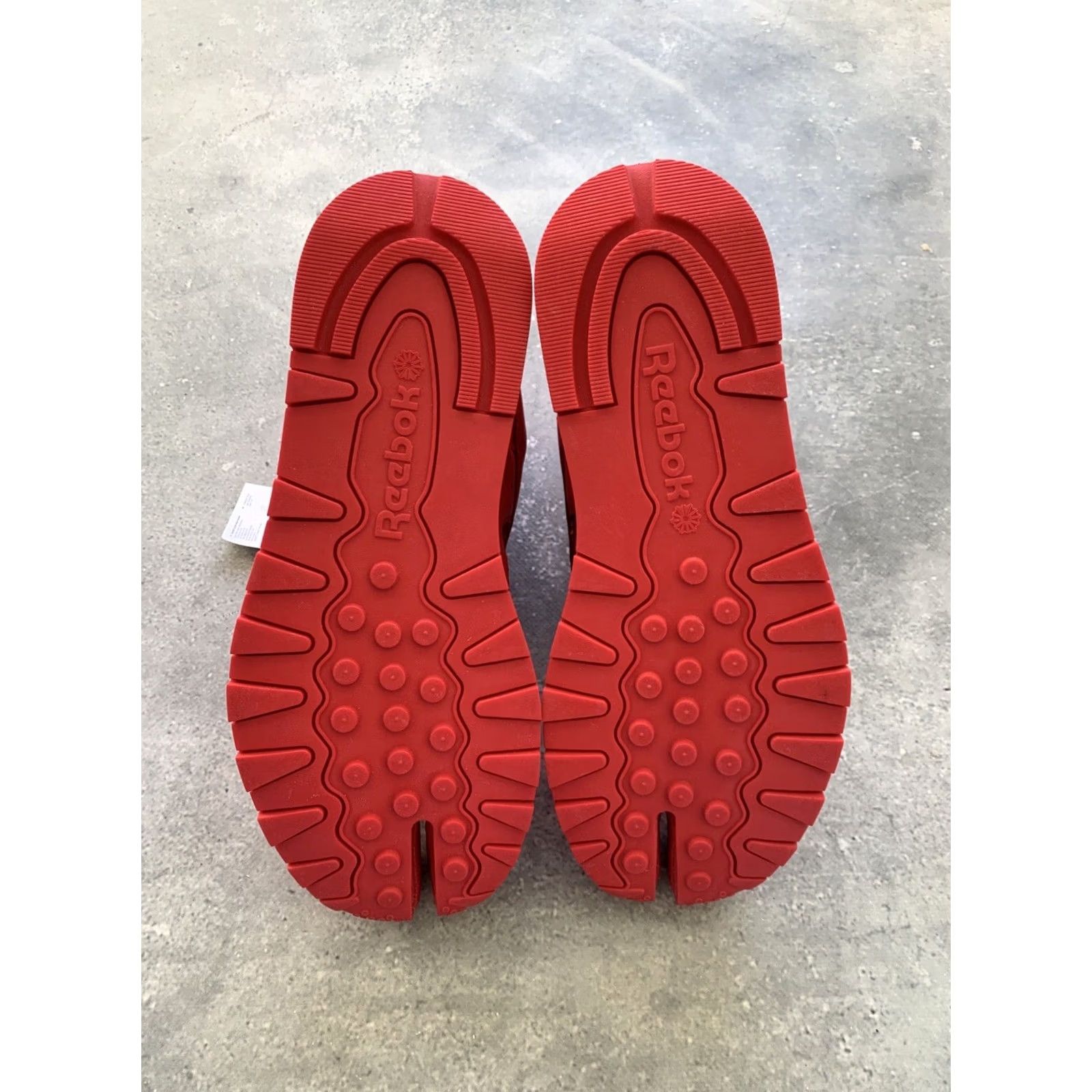 Maison Margiela MAISON MARGIELA x REEBOK CLASSIC SNEAKERS TABI RED SIZE US 9.5 UK 8.5 EU 42.5 Mens Sneaker Size US 9 / EU 42 - 7 Thumbnail