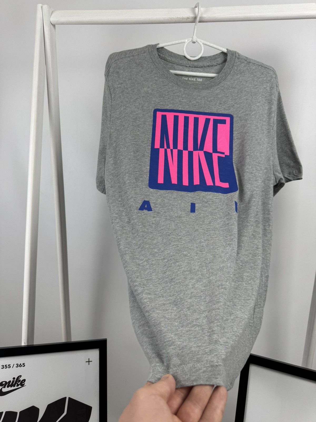 Nike Rare Nike Air Bog Logo Tee Size US M / EU 48-50 / 2 - 3 Thumbnail