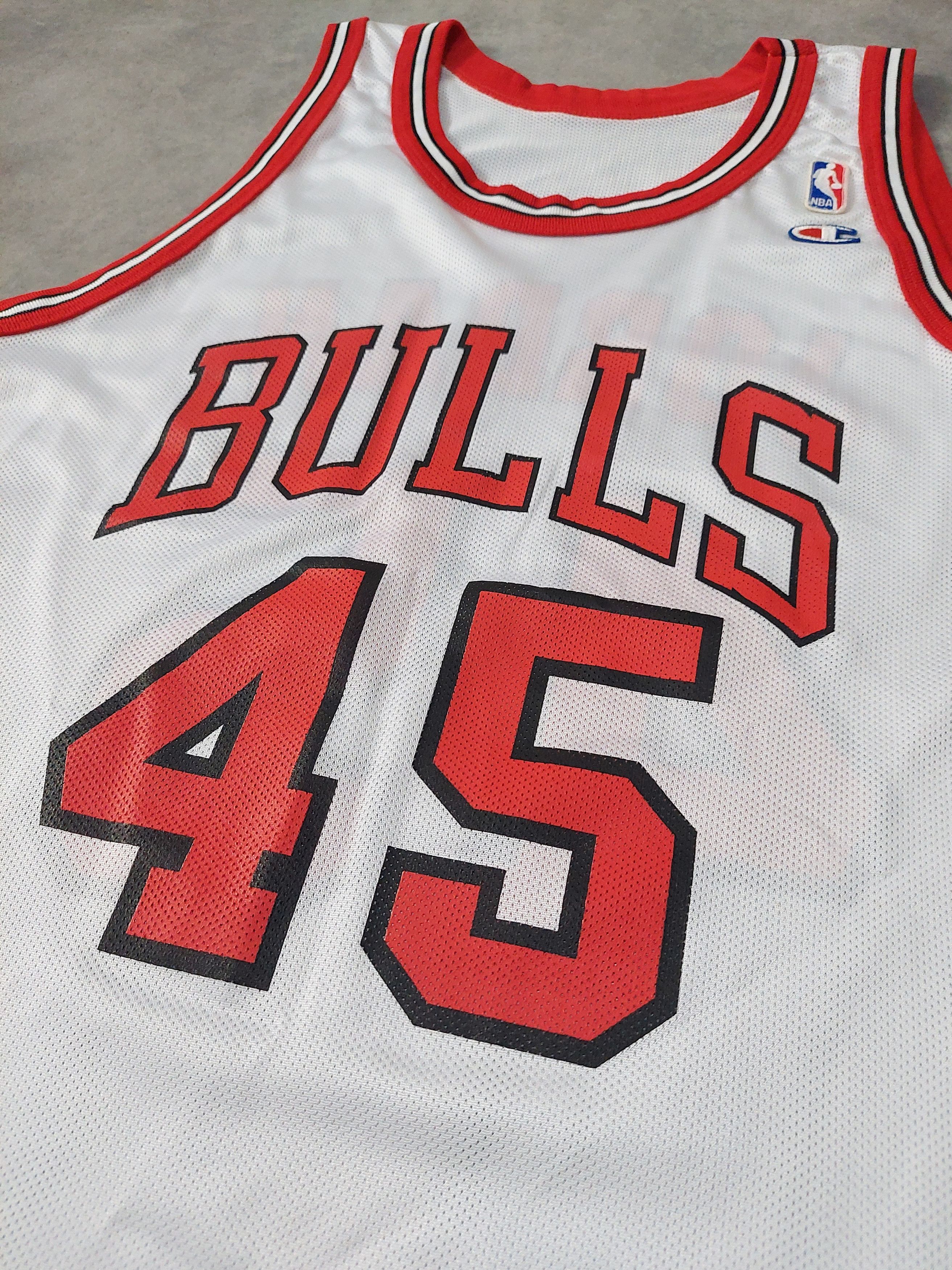 Champion × NBA × Vintage Vintage Chicago Bulls Michael Jordan NBA Jersey ,size 48 Size US L / EU 52-54 / 3 - 2 Thumbnail