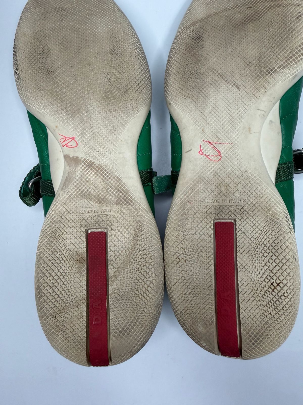 Prada Prada Green Leather Mary Jane Flats Size 38 EU/ 8 US/ 5 UK Size US 8 / IT 38 - 9 Thumbnail