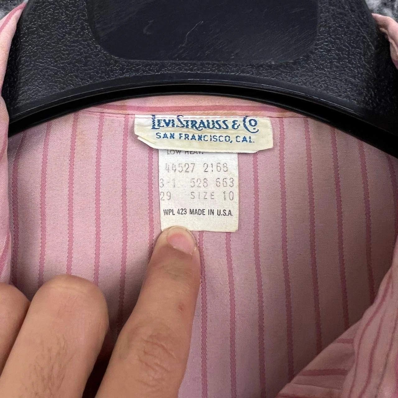 Other Vintage Levi's Strauss & Co. Button Up Shirt Women 10 Pink Size L / US 10 / IT 46 - 3 Thumbnail