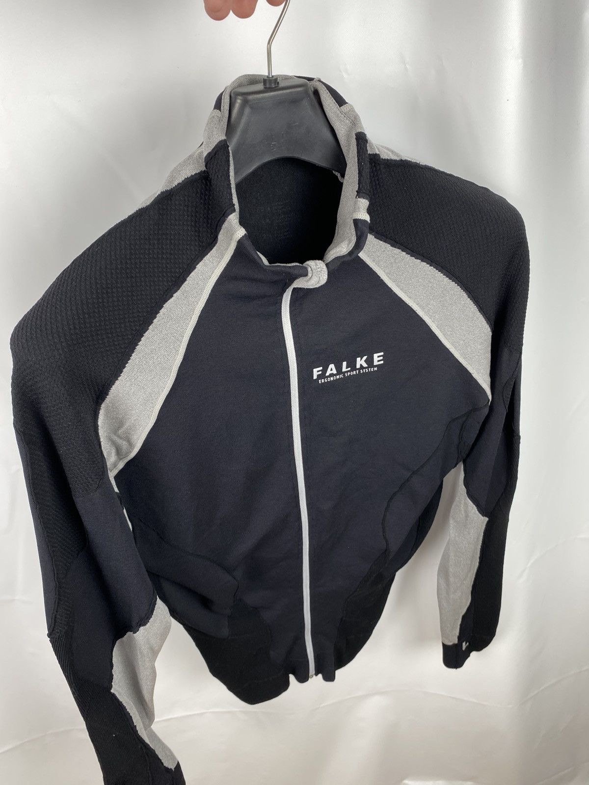 FALKE Falke Stretch Thermal Acrivewear Fullzip Jumper size L Size US L / EU 52-54 / 3 - 6 Thumbnail