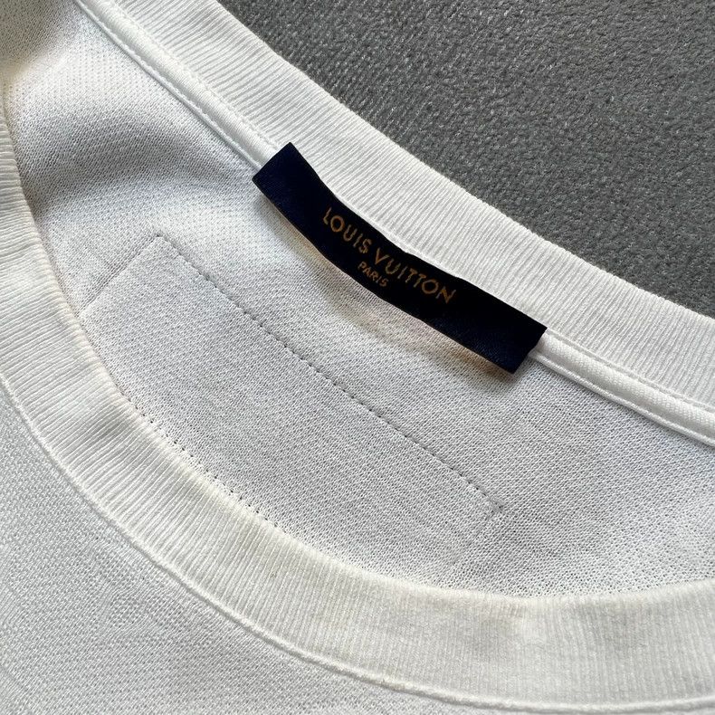 Louis Vuitton Louis Vuitton Seafood beaded short sleeve with white dark p Size US M / EU 48-50 / 2 - 4 Thumbnail