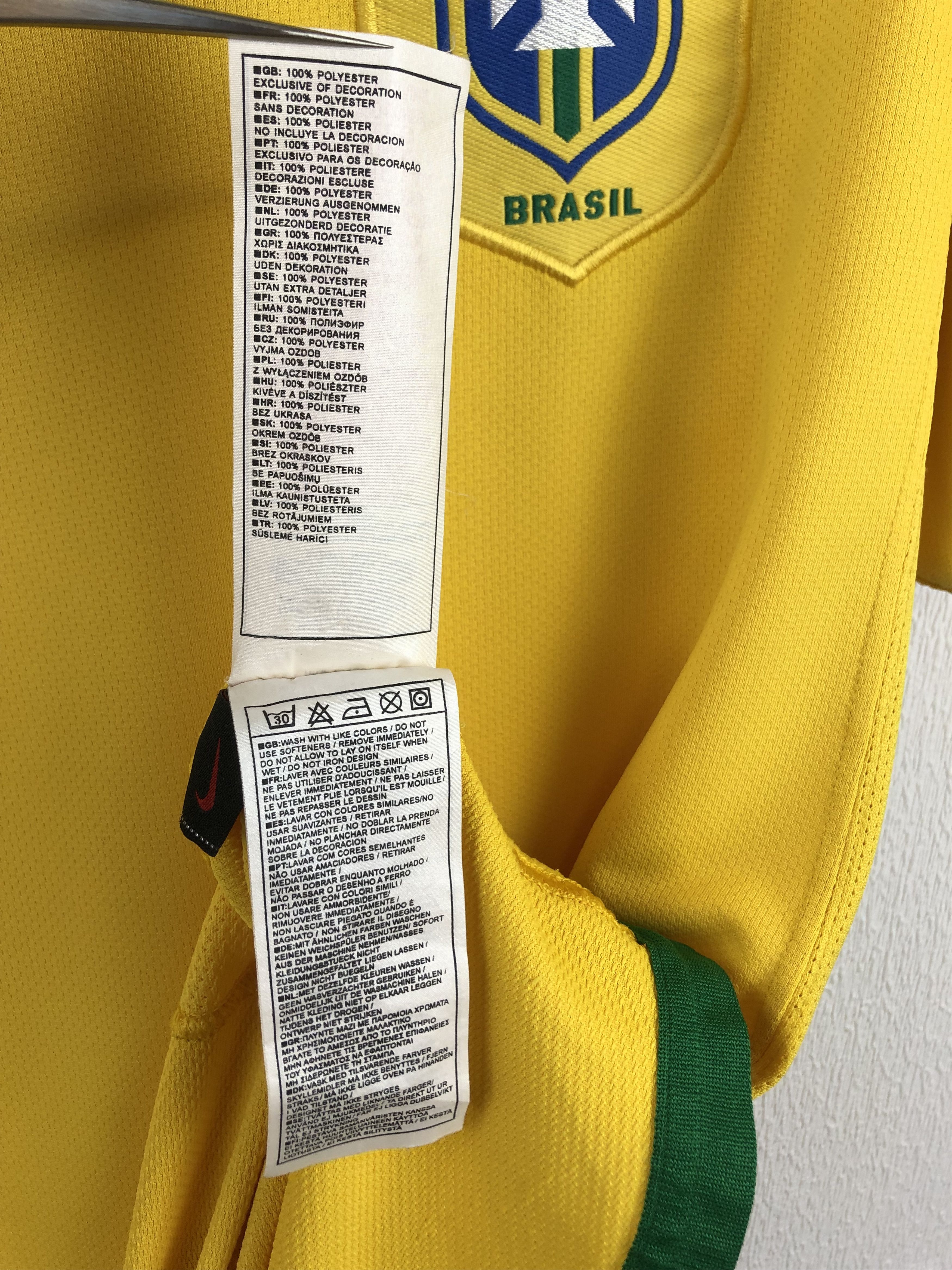 Nike × Vintage Brazil Home football shirt 2006 Soccer Nike Jersey Rare Size US M / EU 48-50 / 2 - 10 Thumbnail