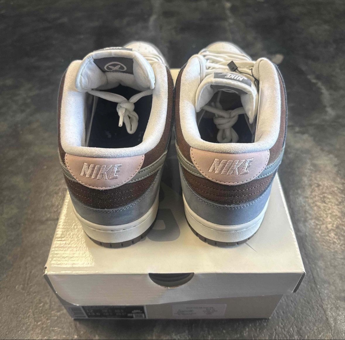 Nike Dunk Low SB Yuto Size US 12 / EU 45 - 4 Thumbnail