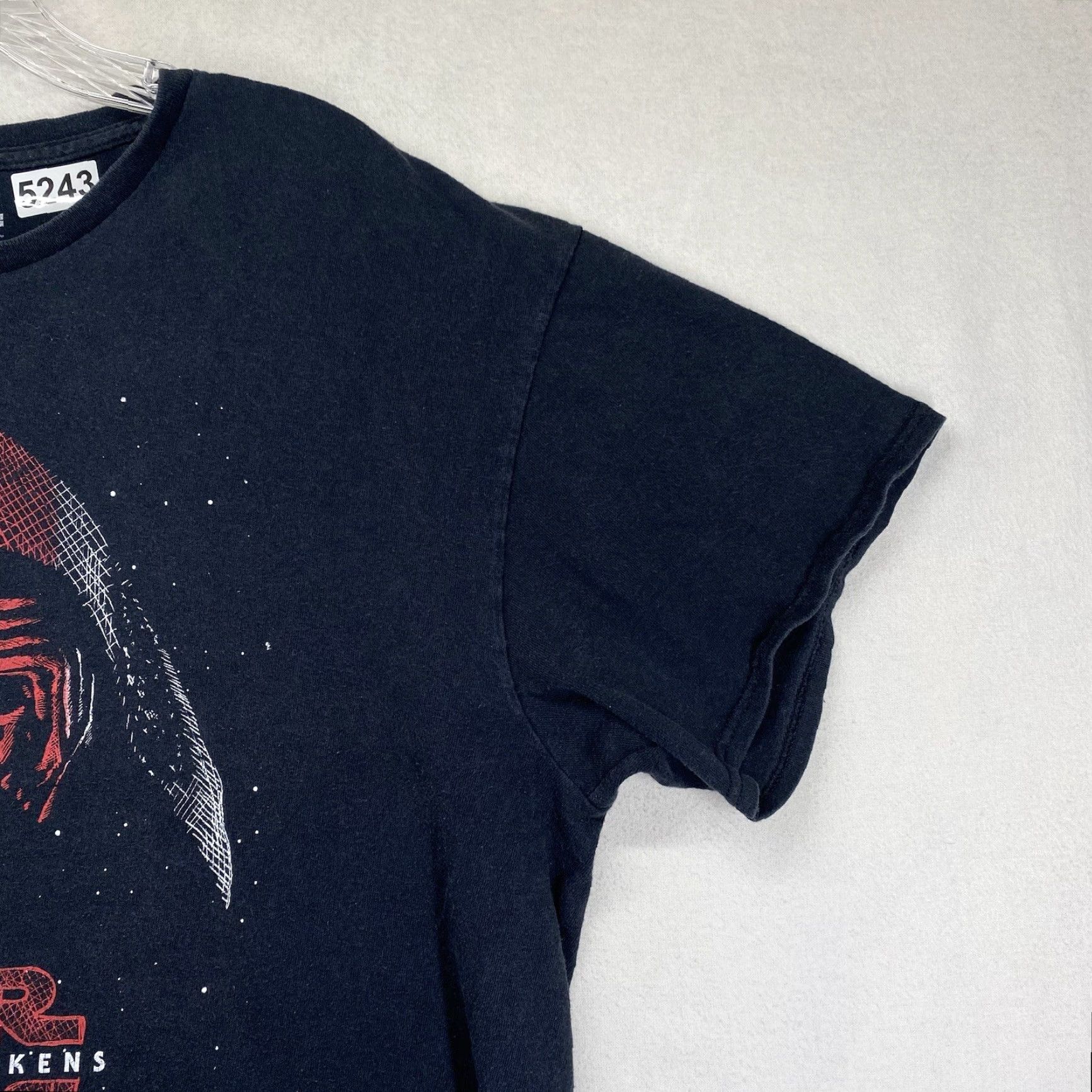 Star Wars VINTAGE Star Wars Kylo Ren T-Shirt Unisex Adult Medium Black Graphic Print Movie Promo 2015 Size US M / EU 48-50 / 2 - 7 Thumbnail