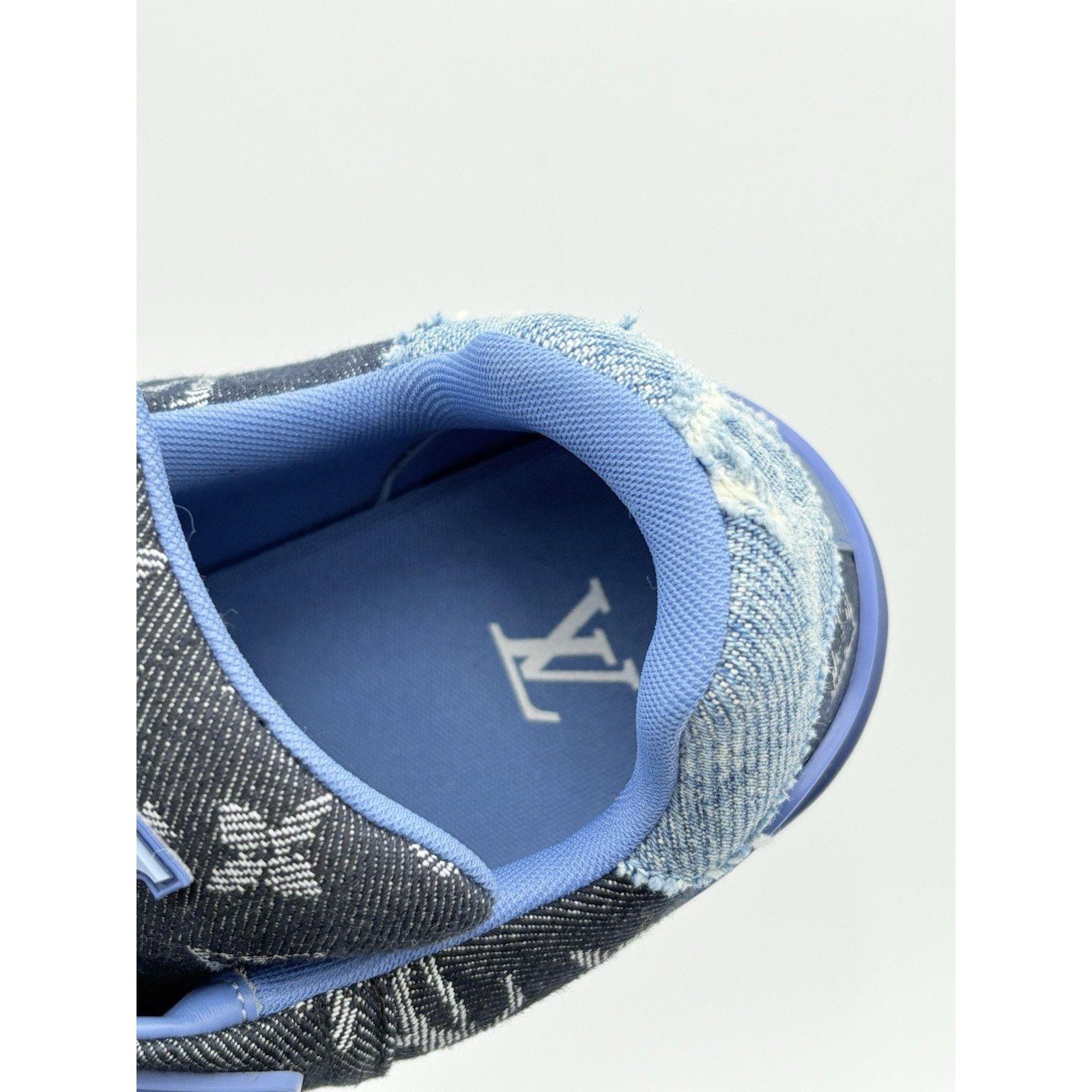 Louis Vuitton (9-9.5 US) Louis Vuitton Trainer ' Monogram Blue Denim ' Size US 9 / EU 42 - 12 Thumbnail