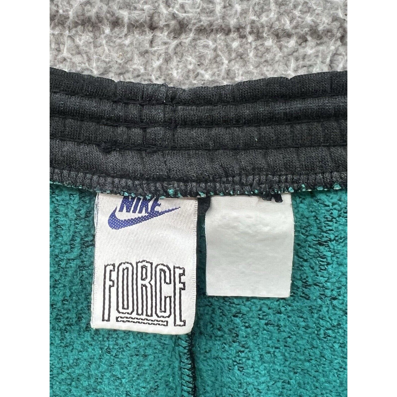 Nike Vintage 80’s Nike Force Black Teal Sweat Shorts Men’s Size Size US 39 - 3 Thumbnail