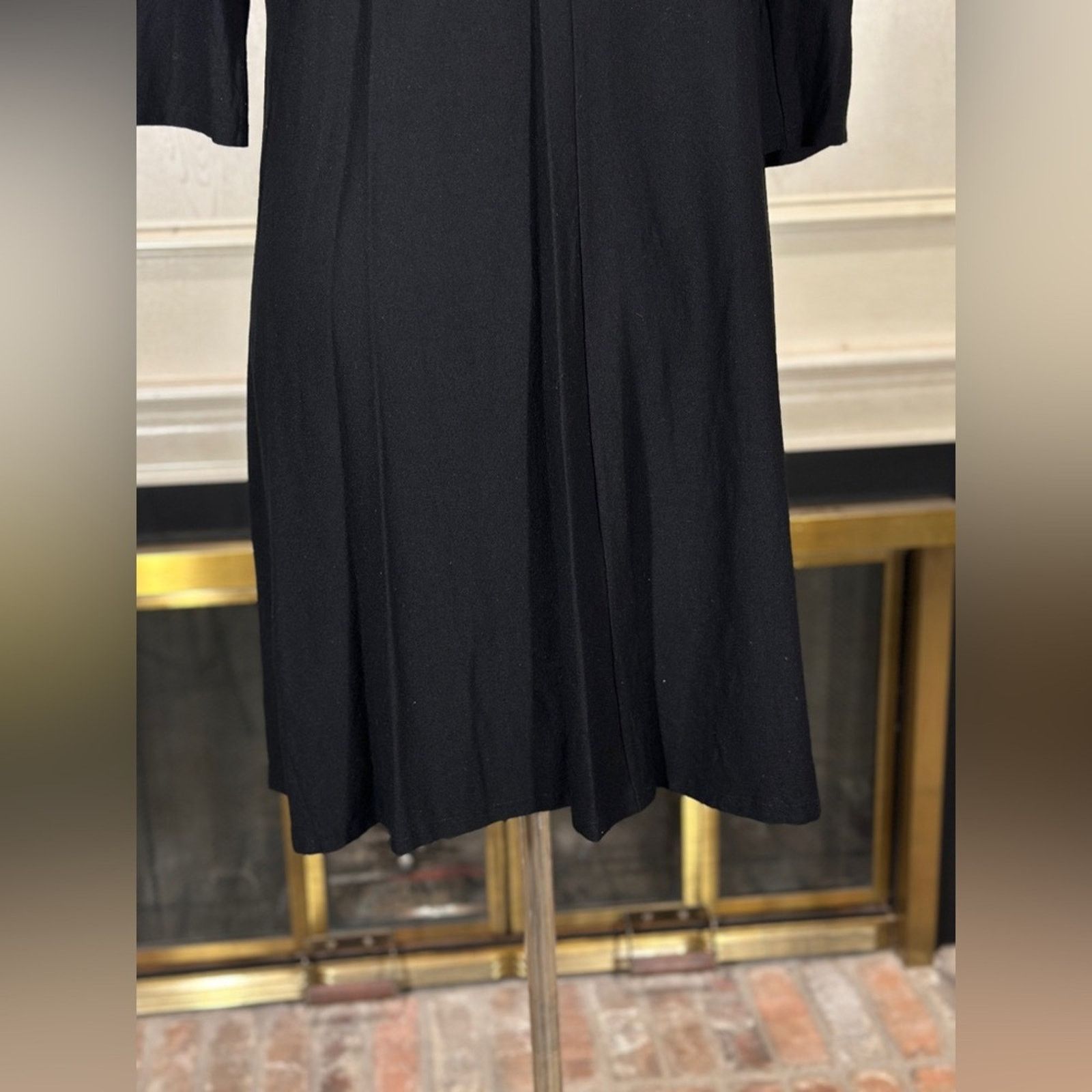 Eileen Fisher Eileen Fisher Black Twist Front Knit Dress M Minimalist Size M / US 6-8 / IT 42-44 - 9 Thumbnail