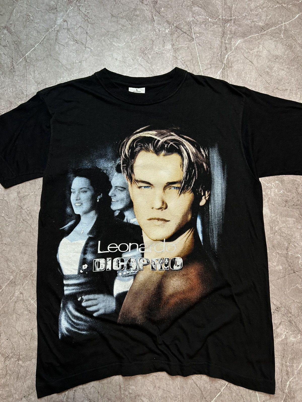 Vintage Leonardo DiCaprio 90s 98 Titanic Vintage Bootleg T-Shirt Size US L / EU 52-54 / 3 - 4 Thumbnail