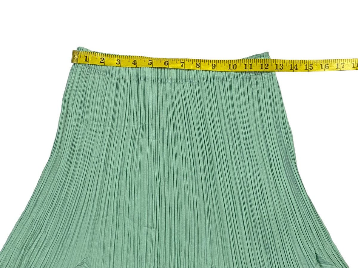 Designer × Issey Miyake Issey Miyake Fete Pleated Long Skirt Size 25" / US 0 / IT 36 - 3 Thumbnail