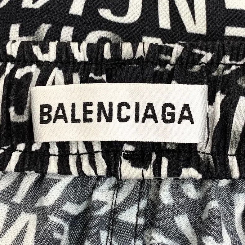 Balenciaga Balenciaga Black and White Color Block Logo Letter Full Pr Size US 38 / EU 54 - 6 Thumbnail
