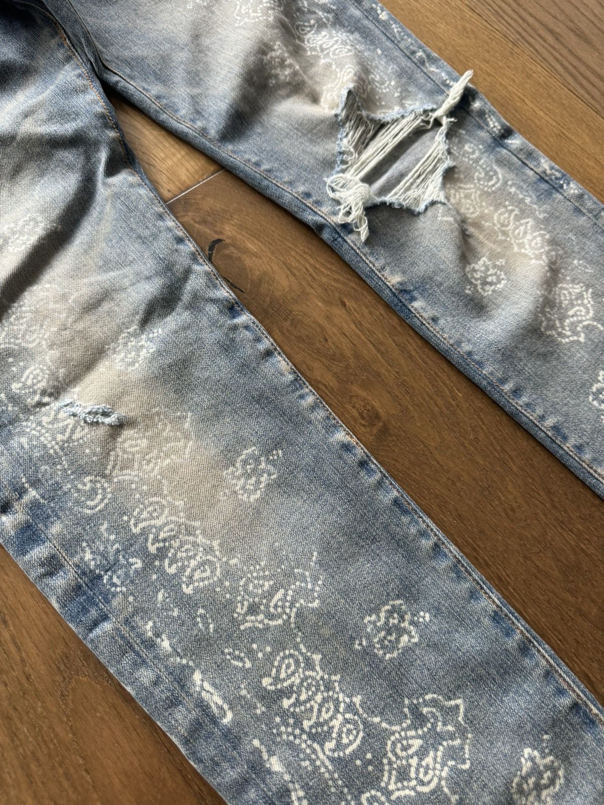 Amiri Amiri Jeans Bandana Bleach Stained Distressed Skinny Denim Size US 32 / EU 48 - 7 Thumbnail