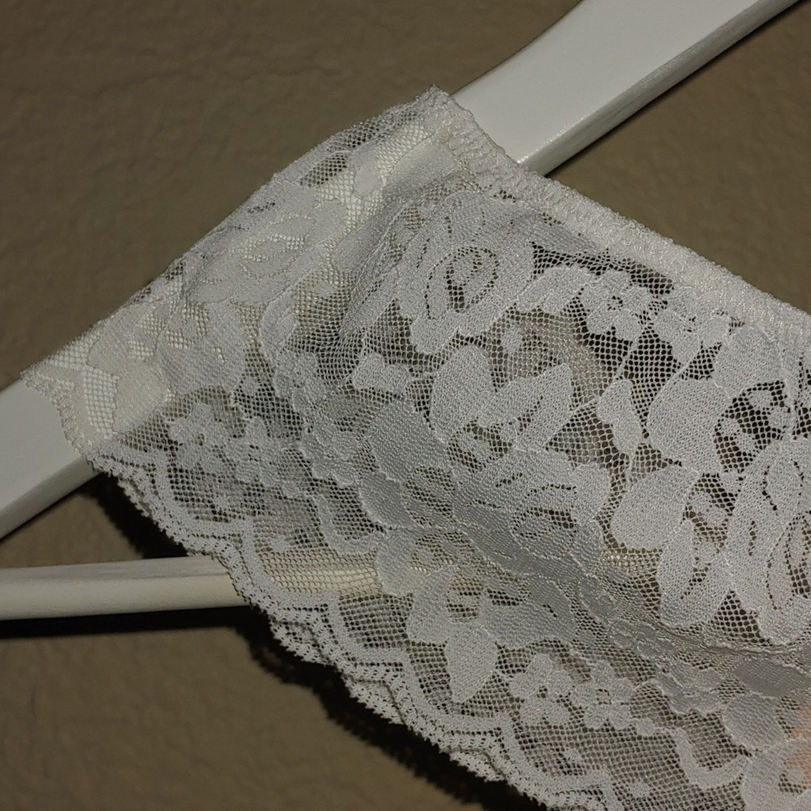 Victoria's Secret Victoria’s Secret Dream Angels White Lace Thong Rhinestones Size ONE SIZE - 9 Thumbnail