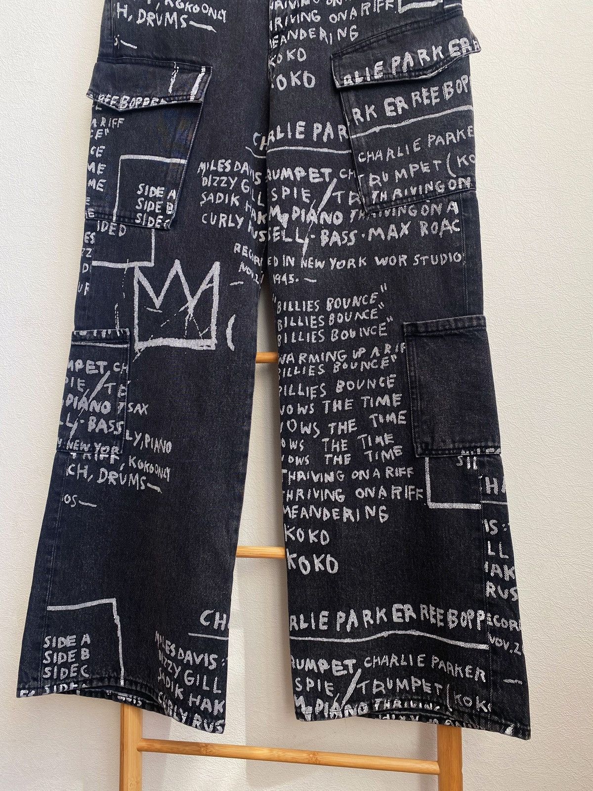 H&M × Jean-Michel Basquiat × Who Decides War Who Decides War Baggy denim jeans H&M x Basquiat x Ev&Tela Size US 32 / EU 48 - 7 Thumbnail