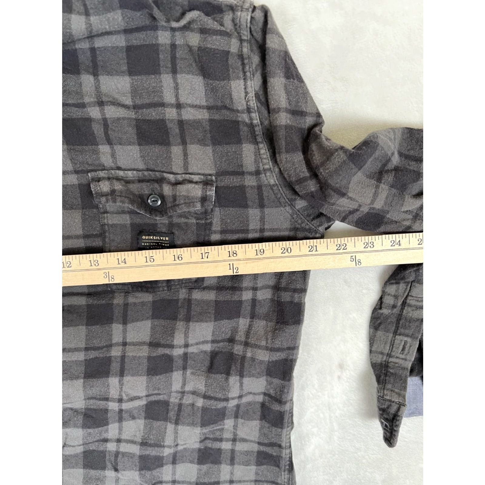 Quiksilver Quiksilver Shirt Mens Large Gray Plaid Hooded Flannel Long Sleeve Button Up Size US L / EU 52-54 / 3 - 5 Thumbnail