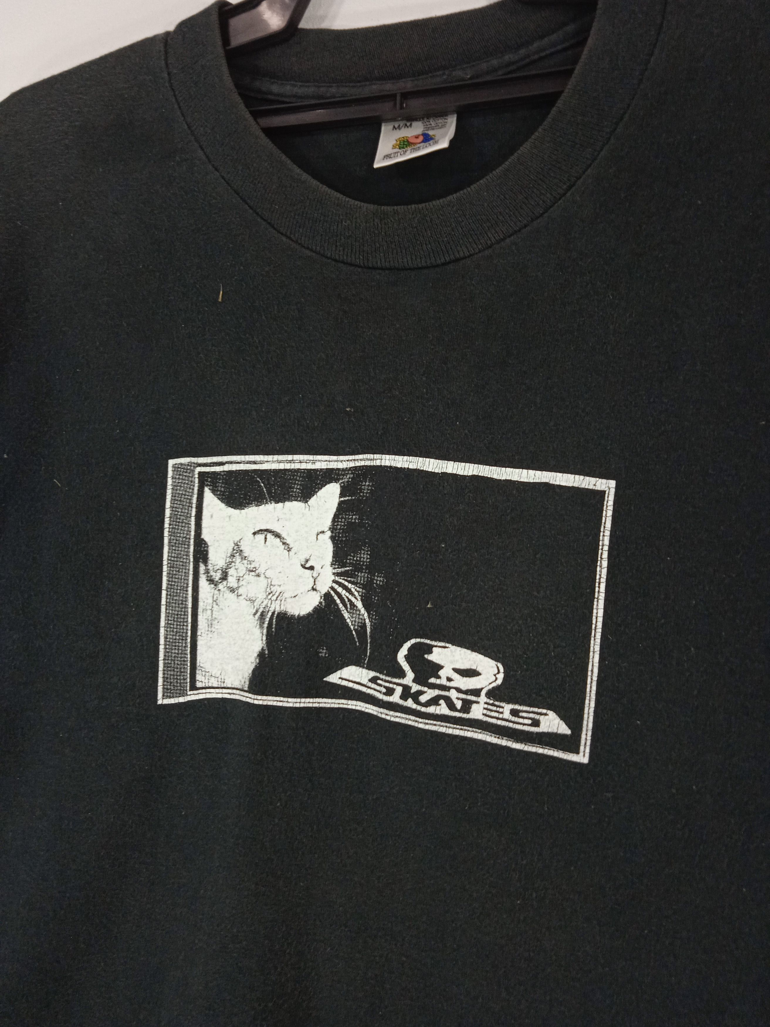 Vintage Vintage Skull Skate Streetwear 90's Single Stich Tshirt Size US M / EU 48-50 / 2 - 4 Thumbnail