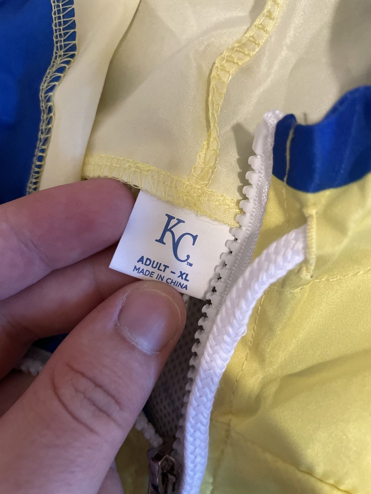 Vintage Vintage X KC Royals 90s Windbreaker Hoodie Size US XL / EU 56 / 4 - 2 Thumbnail
