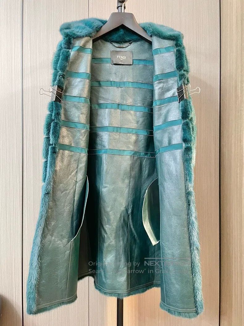 Fendi Fendi Medium-length fur coat, gorgeous peacock green Size XS / US 0-2 / IT 36-38 - 3 Thumbnail
