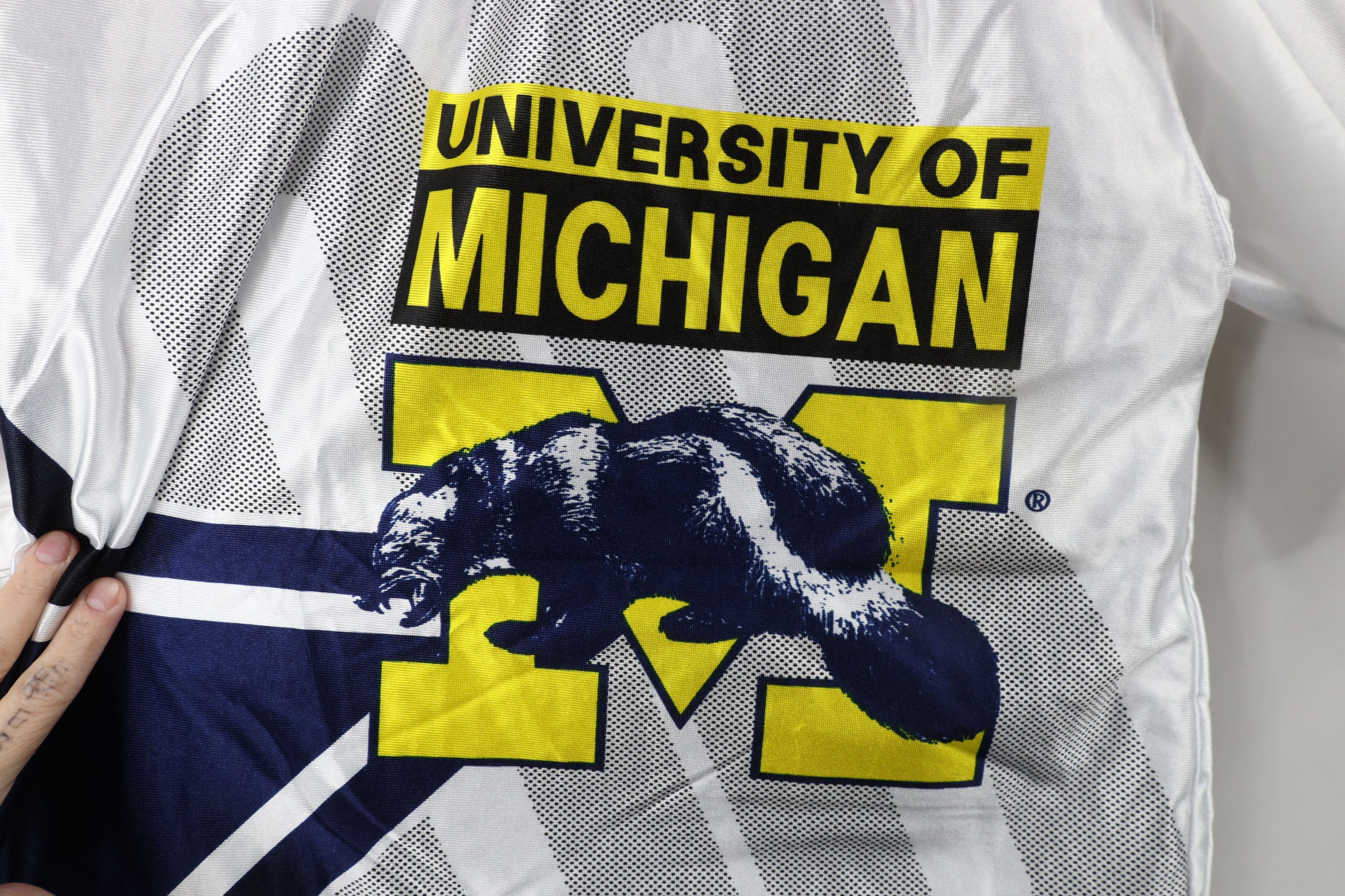 Vintage Vintage 90s Over Print University of Michigan Jersey T-Shirt Size US XXL / EU 58 / 5 - 4 Thumbnail