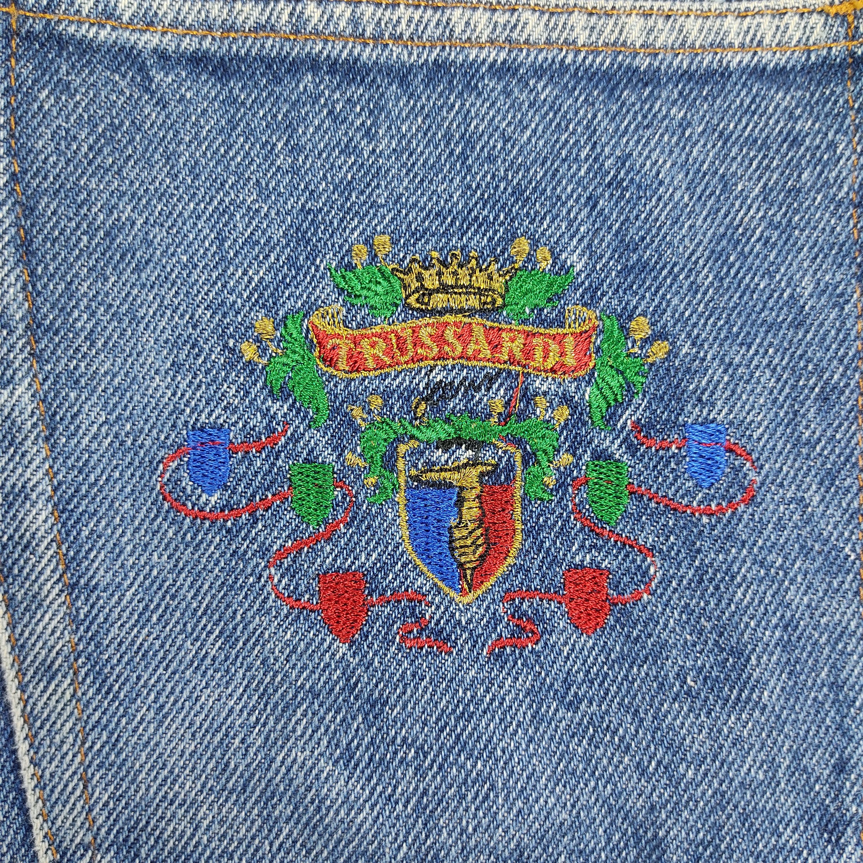 Trussardi × Vintage Vintage Trussardi Jeans Blue Wash L637 Size US 29 - 8 Thumbnail