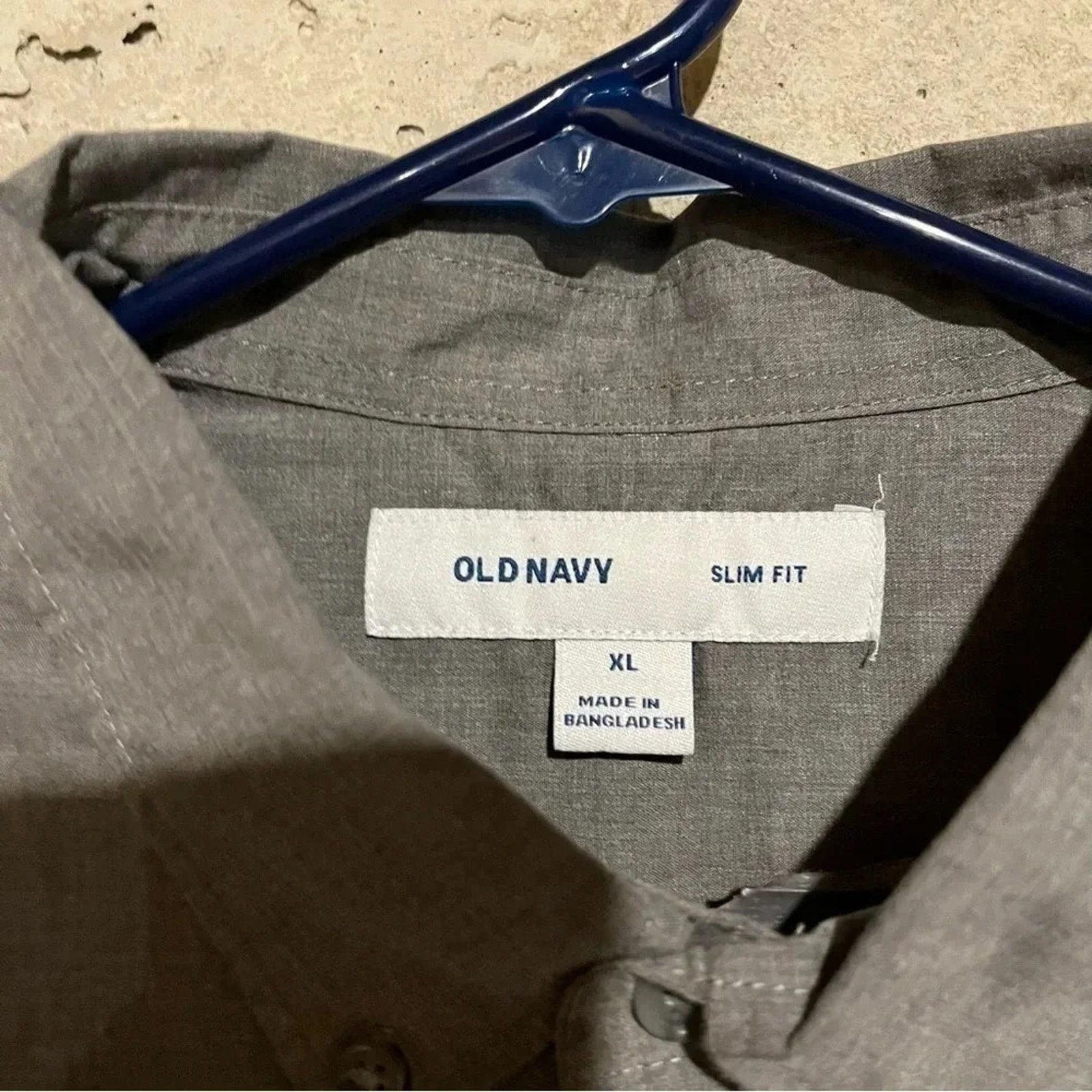 Old Navy Old Navy NWT Signature Shirt XL Grey Long Sleeve Slim Fit Size US XL / EU 56 / 4 - 4 Thumbnail