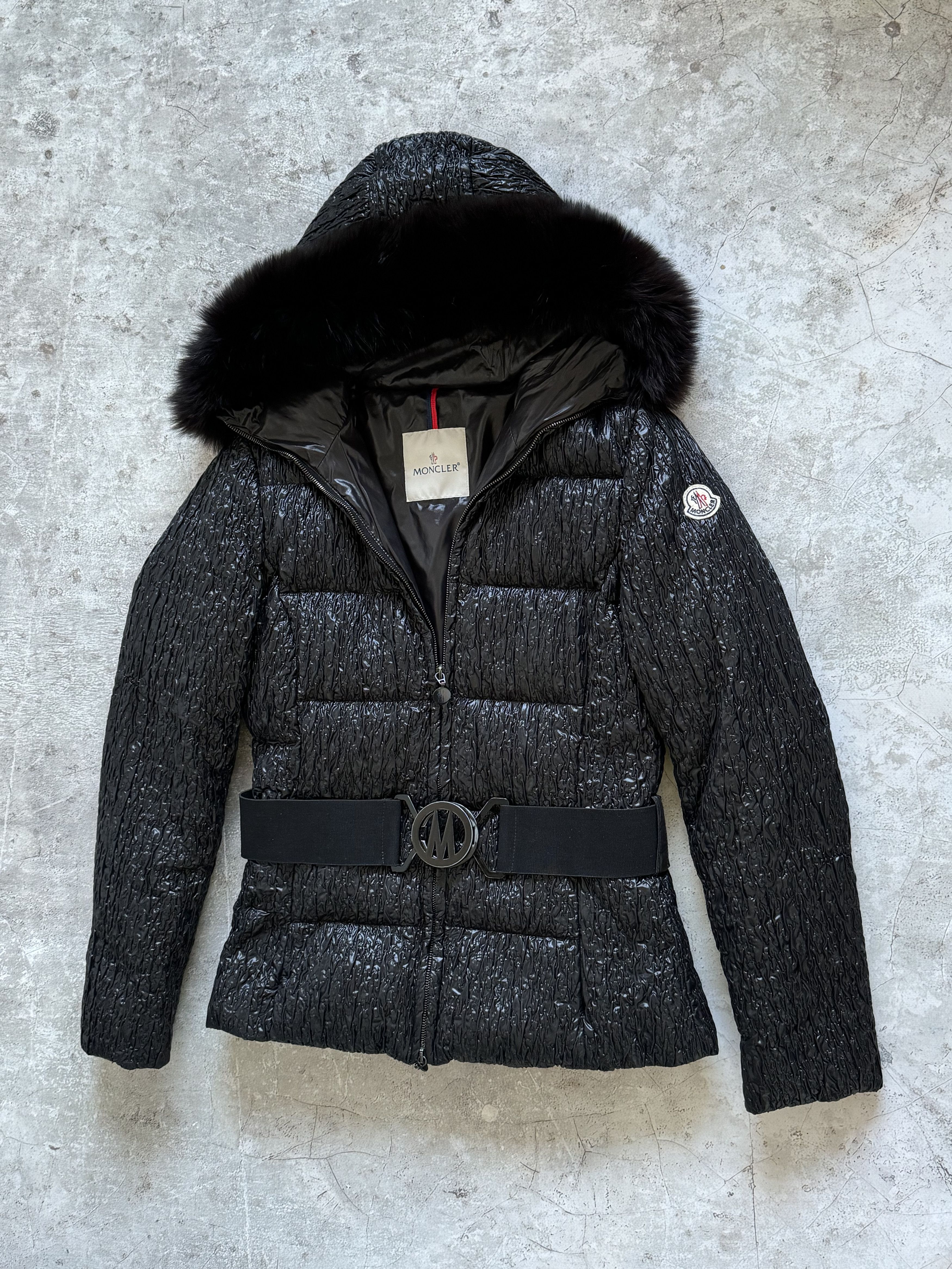 Moncler Moncler black embossed puffer jacket with fur Size M / US 6-8 / IT 42-44 - 4 Thumbnail