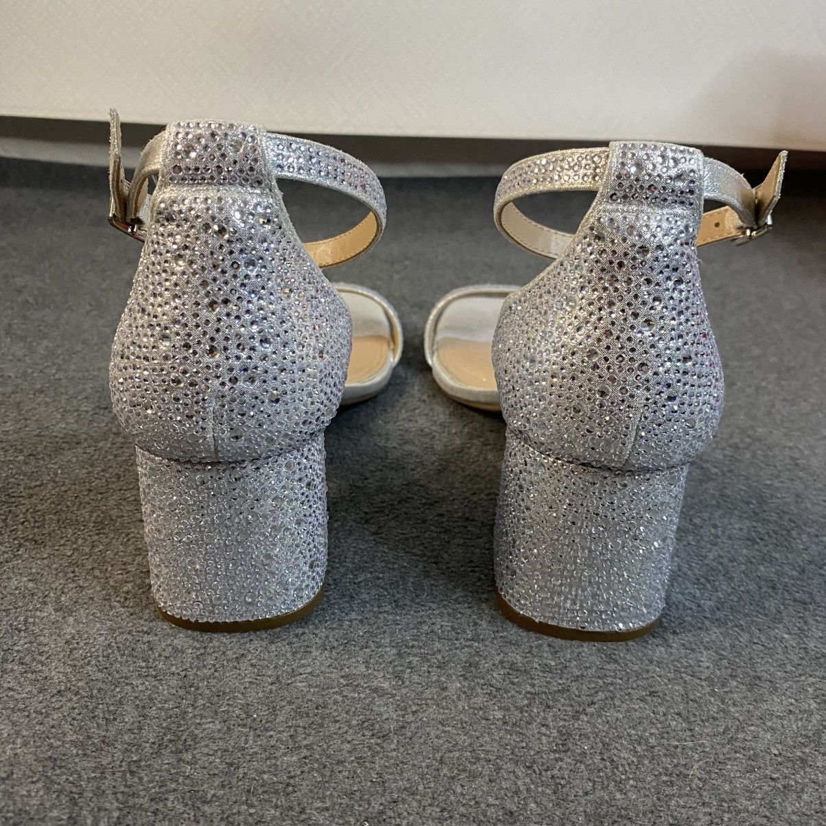 Other Kelly & Katie Heels Rhinestone Sparkly Silver Sz 9W EUC Size US 9 / IT 39 - 5 Thumbnail