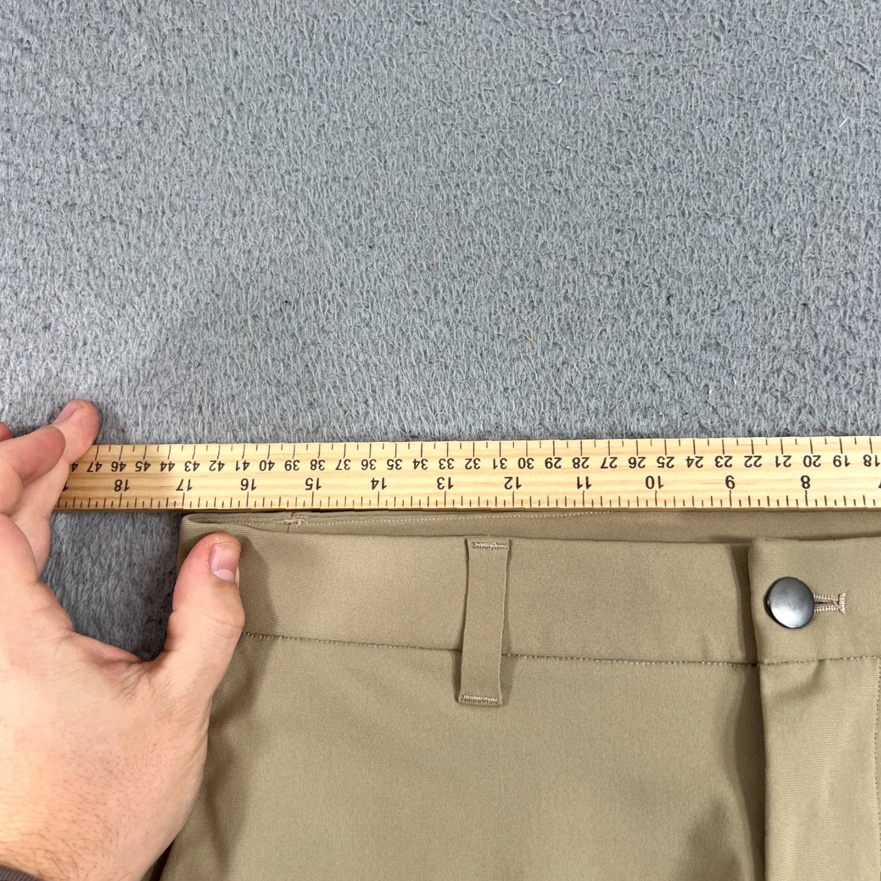 Lululemon Lululemon Commission Shorts Men 32 Tan Warpstreme Golf 11” LM7A83S Size US 32 / EU 48 - 5 Thumbnail